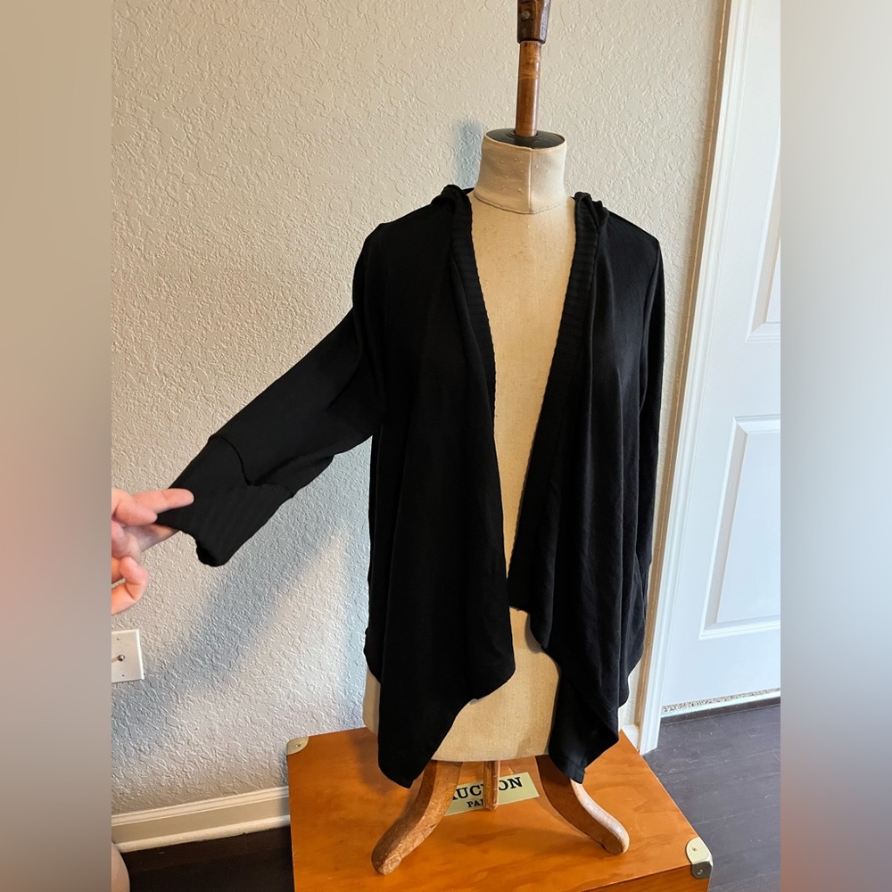 Black Torrid Hooded Cardigan Long Sleeve, size M/L/10 (torrid 00) New w Tags